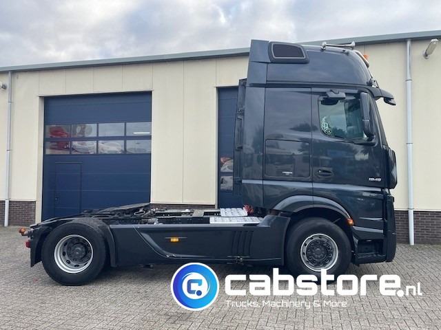 Mercedes-Benz ACTROS 1945 4x2 Euro 5 - Hydraulic unit - Bouwjaar 2013 - km 980.317 - Megaspace - Тягач: фото 5 Mercedes-Benz ACTROS 1945 4x2 Euro 5 - Hydraulic unit - Bouwjaar 2013 - km 980.317 - Megaspace - Тягач: фото 5