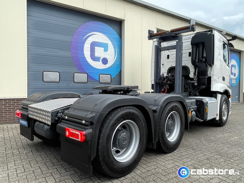 Mercedes-Benz Actros 3363 6x4 SLT Euro 6 3363 6x4 SLT Euro 6 - Zwaartransport - Heavy Load - Schwertransporte - 140 Ton - Year 2024 - Km 35.788 !! - Turbo Retarder Clutch - LIKE NEW !! - Тягач: фото 4 Mercedes-Benz Actros 3363 6x4 SLT Euro 6 3363 6x4 SLT Euro 6 - Zwaartransport - Heavy Load - Schwertransporte - 140 Ton - Year 2024 - Km 35.788 !! - Turbo Retarder Clutch - LIKE NEW !! - Тягач: фото 4