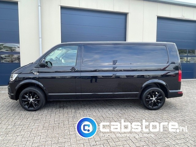 Volkswagen Transporter T6 2.0 TDI Euro 6 - Bouwjaar 2017 - Gesloten bestelwagen - DSG 7 - L2-H1 - Achterklep - 18 Inch velgen - Легковий фургон: фото 5 Volkswagen Transporter T6 2.0 TDI Euro 6 - Bouwjaar 2017 - Gesloten bestelwagen - DSG 7 - L2-H1 - Achterklep - 18 Inch velgen - Легковий фургон: фото 5