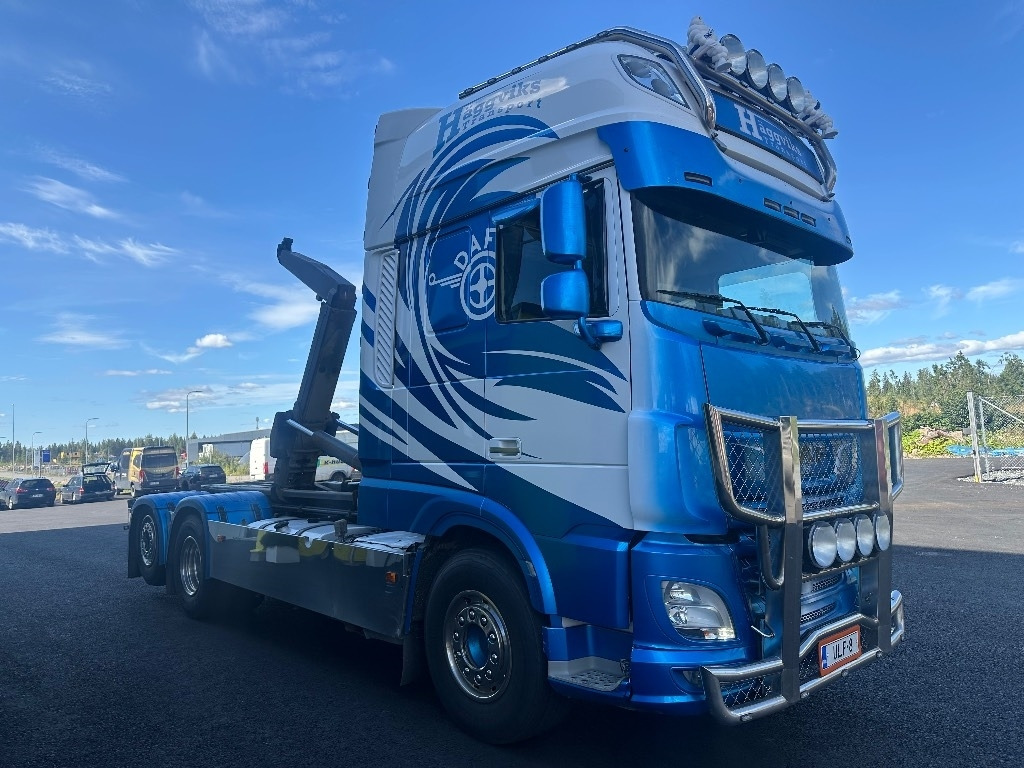 DAF XF 530 6x2*4 - Гаковий мультиліфт вантажівка: фото 3 DAF XF 530 6x2*4 - Гаковий мультиліфт вантажівка: фото 3