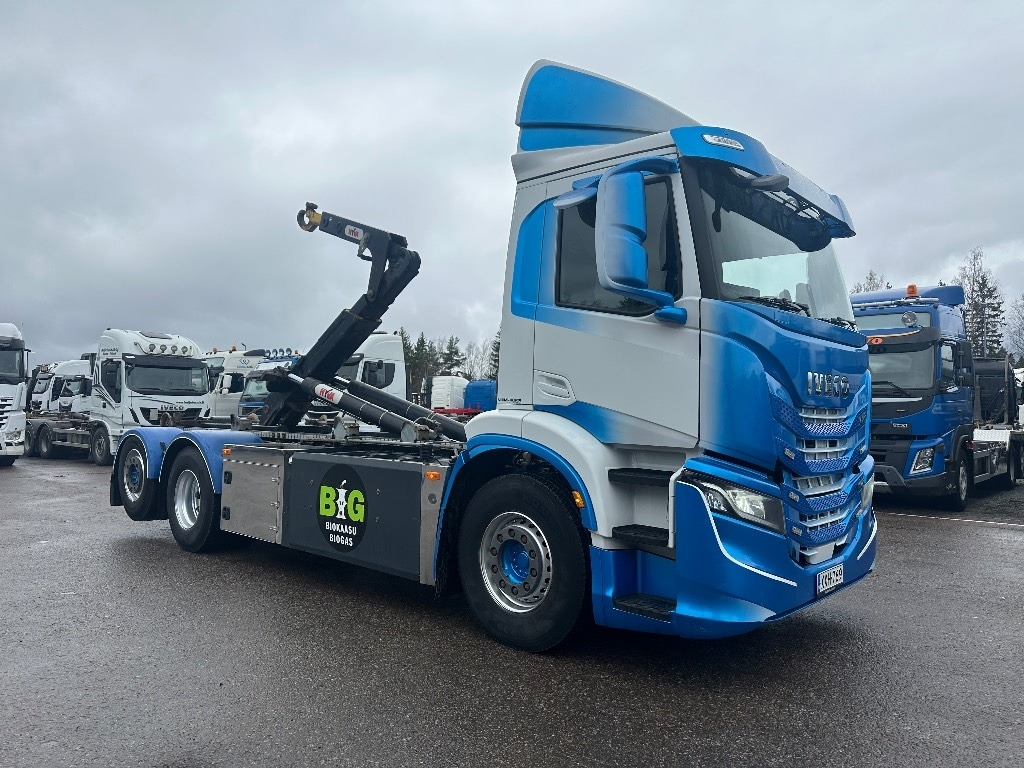 Iveco AD 260S40 Y/FS CNG - Гаковий мультиліфт вантажівка: фото 3 Iveco AD 260S40 Y/FS CNG - Гаковий мультиліфт вантажівка: фото 3