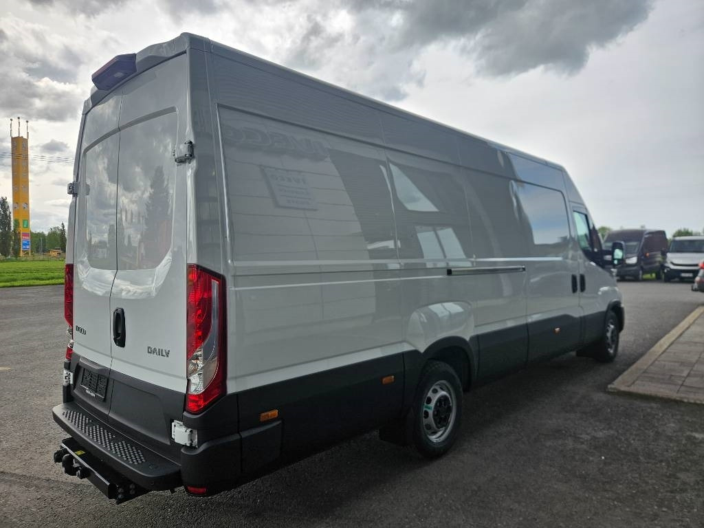 Iveco Daily 35S16A8 - Суцільнометалевий фургон: фото 3 Iveco Daily 35S16A8 - Суцільнометалевий фургон: фото 3