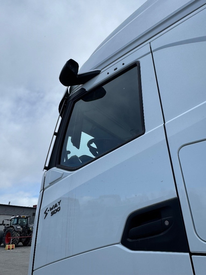 Iveco S-Way AS260S50Y/FS CM UUTTA MALLIA - Вантажівка шасі: фото 3 Iveco S-Way AS260S50Y/FS CM UUTTA MALLIA - Вантажівка шасі: фото 3