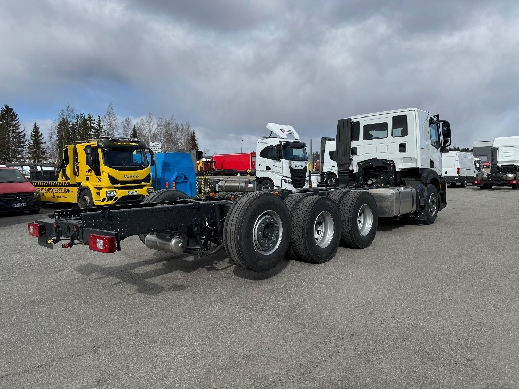 Iveco X-Way AT350X54 8x4 UUTTA MALLIA - Вантажівка шасі: фото 4 Iveco X-Way AT350X54 8x4 UUTTA MALLIA - Вантажівка шасі: фото 4