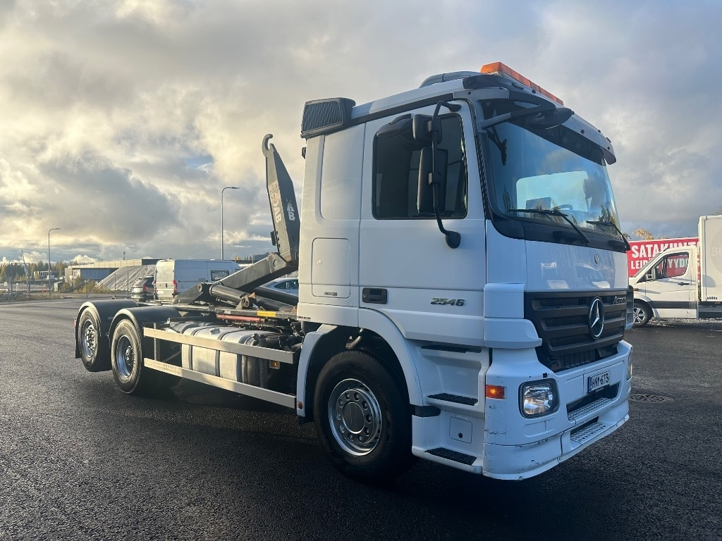 Mercedes-Benz Actros 2545 L 6x2 - Гаковий мультиліфт вантажівка: фото 3 Mercedes-Benz Actros 2545 L 6x2 - Гаковий мультиліфт вантажівка: фото 3