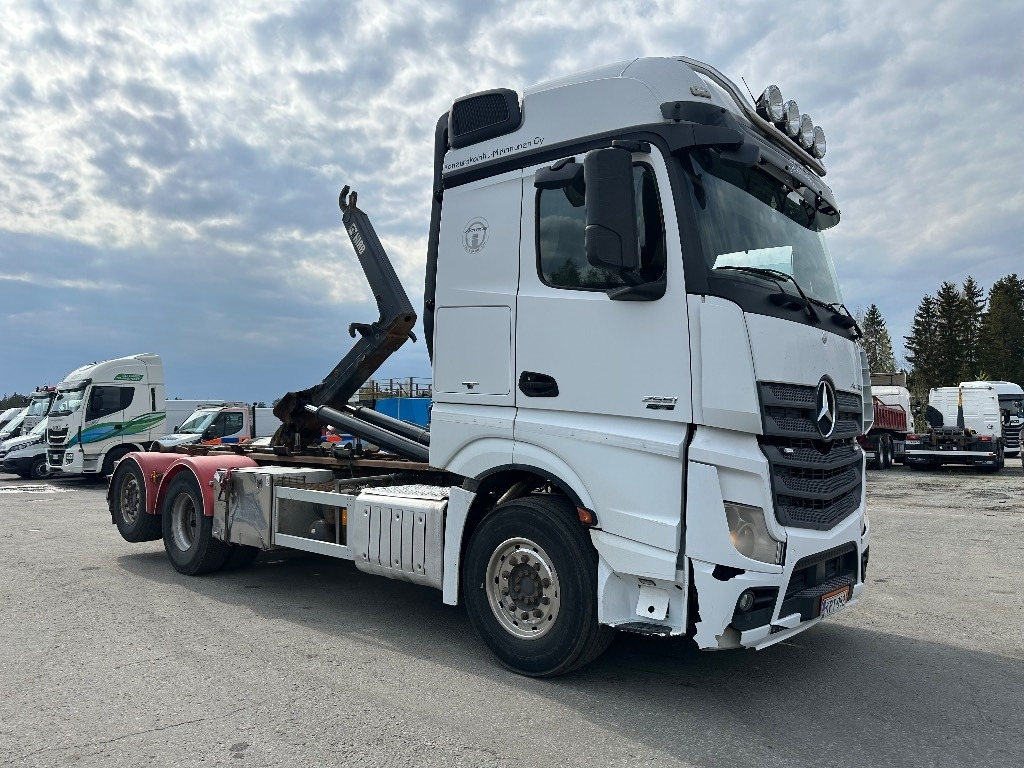 Mercedes-Benz Actros 2551 6x2*4 - Гаковий мультиліфт вантажівка: фото 3 Mercedes-Benz Actros 2551 6x2*4 - Гаковий мультиліфт вантажівка: фото 3