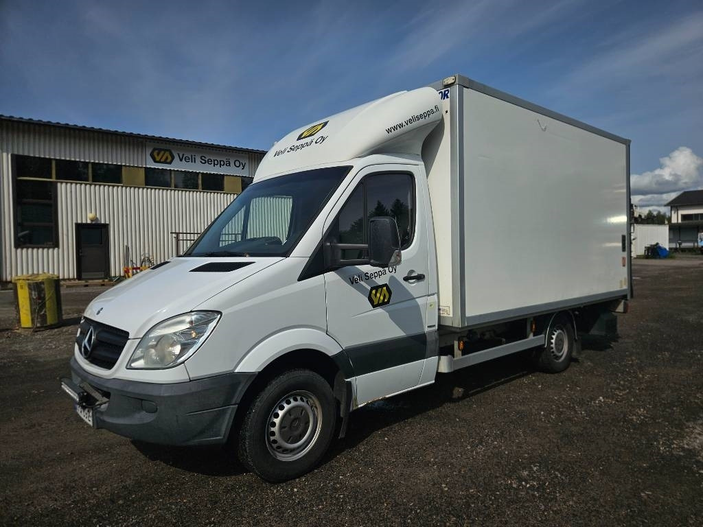 Mercedes-Benz Sprinter 316 CDI B-kortilla ajettava - Фургон з закритим кузовом: фото 1 Mercedes-Benz Sprinter 316 CDI B-kortilla ajettava - Фургон з закритим кузовом: фото 1