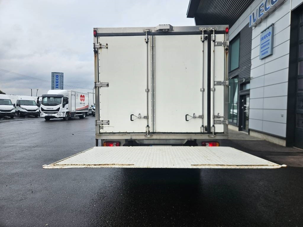 Renault Midlum 220 - Рефрижератор вантажівка: фото 4 Renault Midlum 220 - Рефрижератор вантажівка: фото 4