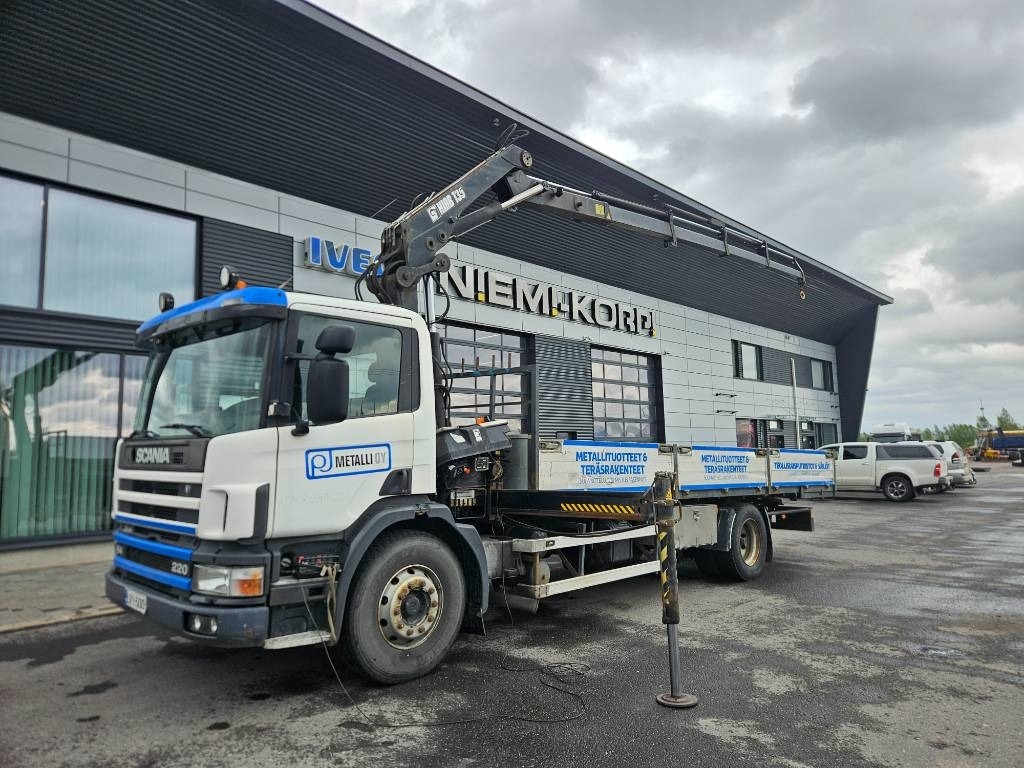 Scania P 94 DB 220 Hiab 135-4 lisähydrauliikalla - Вантажівка з маніпулятором: фото 1 Scania P 94 DB 220 Hiab 135-4 lisähydrauliikalla - Вантажівка з маніпулятором: фото 1