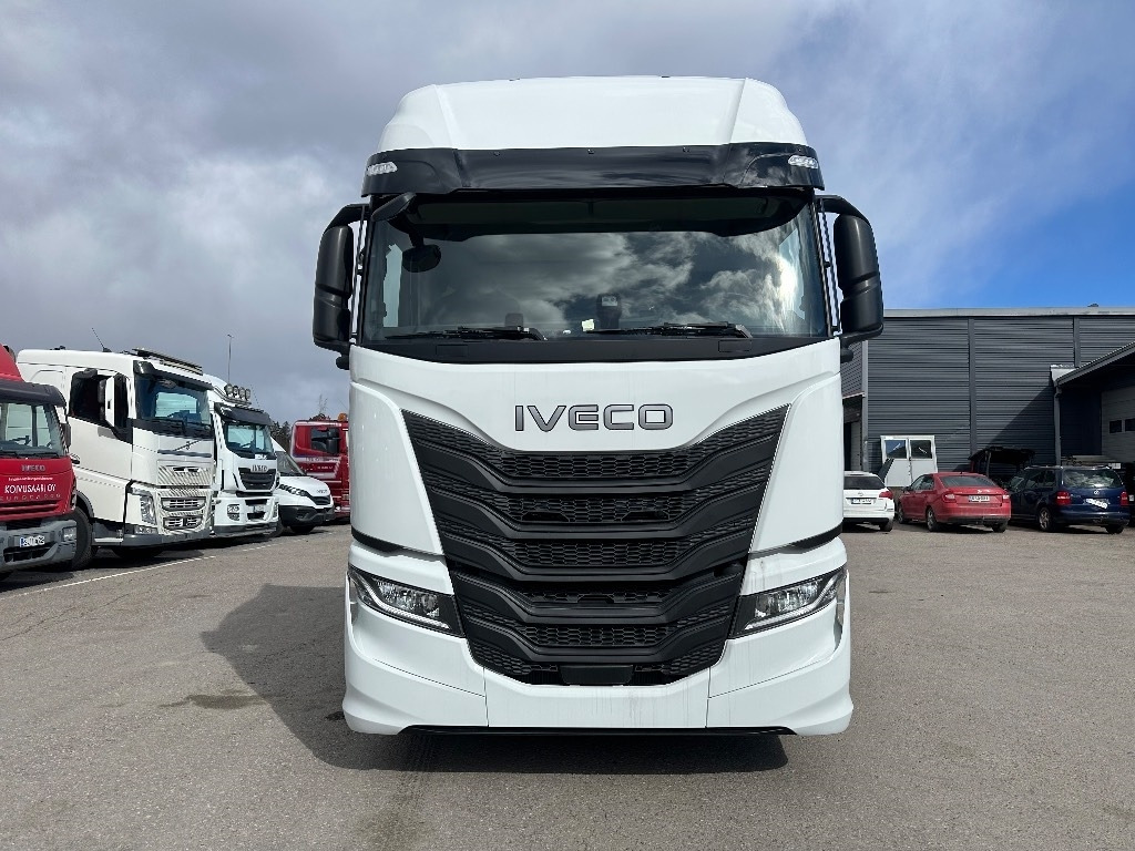 Iveco S-Way AS440S500 UUSI MALLI my 24 - Тягач: фото 2 Iveco S-Way AS440S500 UUSI MALLI my 24 - Тягач: фото 2