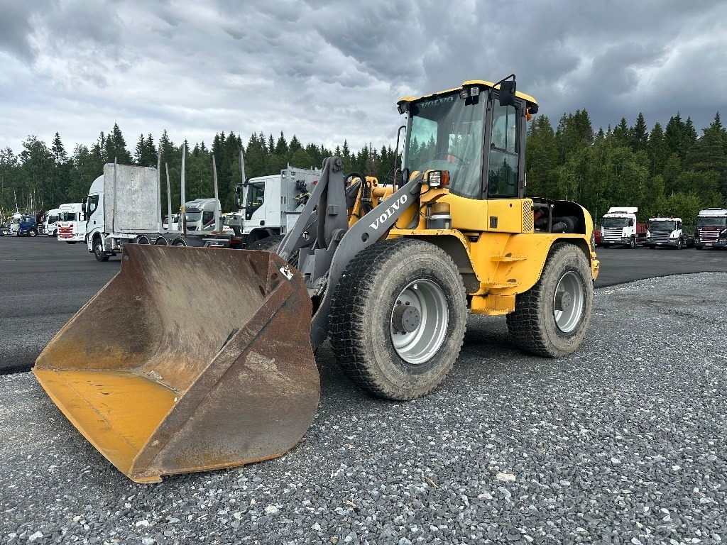 Volvo L45B 4X4 /245 - Колісний навантажувач: фото 1 Volvo L45B 4X4 /245 - Колісний навантажувач: фото 1