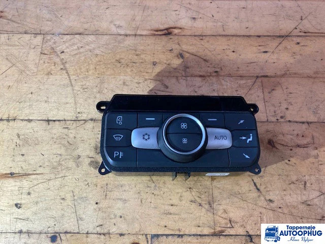 DAF Clima control panel – DAF 2136829 - Електрична система в категорії Вантажівки: фото 1 DAF Clima control panel – DAF 2136829 - Електрична система в категорії Вантажівки: фото 1