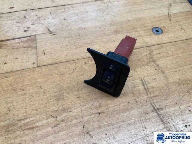 MAN Lys justerkontakt – MAN 81.25907-0333 - Електрична система в категорії Вантажівки: фото 1 MAN Lys justerkontakt – MAN 81.25907-0333 - Електрична система в категорії Вантажівки: фото 1