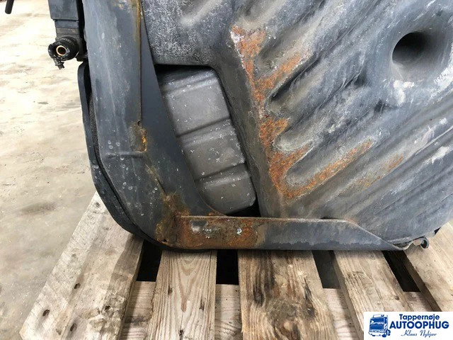 Scania Adblue pumpe Adblue tank P/N: 2141802 – 1884225 - Бак AdBlue в категорії Вантажівки: фото 3 Scania Adblue pumpe Adblue tank P/N: 2141802 – 1884225 - Бак AdBlue в категорії Вантажівки: фото 3