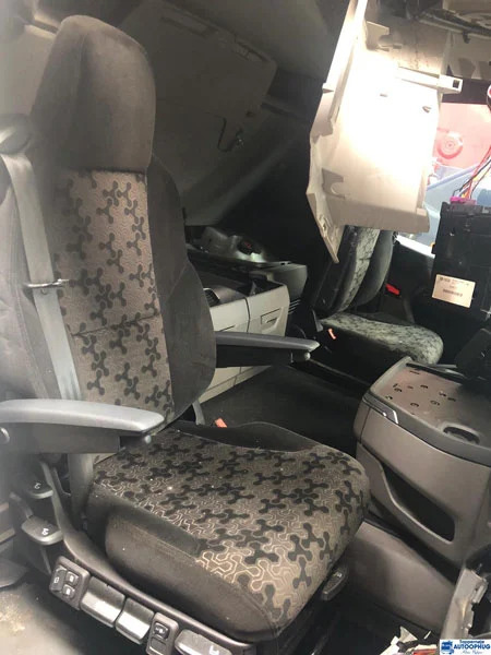 Scania Sæder P/N : 2601039 – 2601040 - Кузов і екстер'єр в категорії Вантажівки: фото 1 Scania Sæder P/N : 2601039 – 2601040 - Кузов і екстер'єр в категорії Вантажівки: фото 1