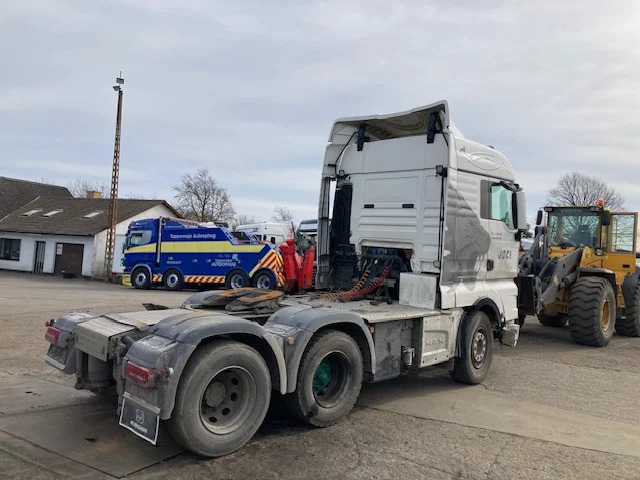 MAN TGX 28.500 - Тягач: фото 2 MAN TGX 28.500 - Тягач: фото 2