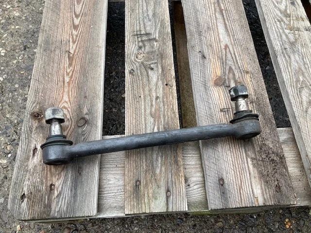 Volvo Anti roll arm – Volvo 23235621 - Стабілізатор поперечної стійкості в категорії Вантажівки: фото 1 Volvo Anti roll arm – Volvo 23235621 - Стабілізатор поперечної стійкості в категорії Вантажівки: фото 1