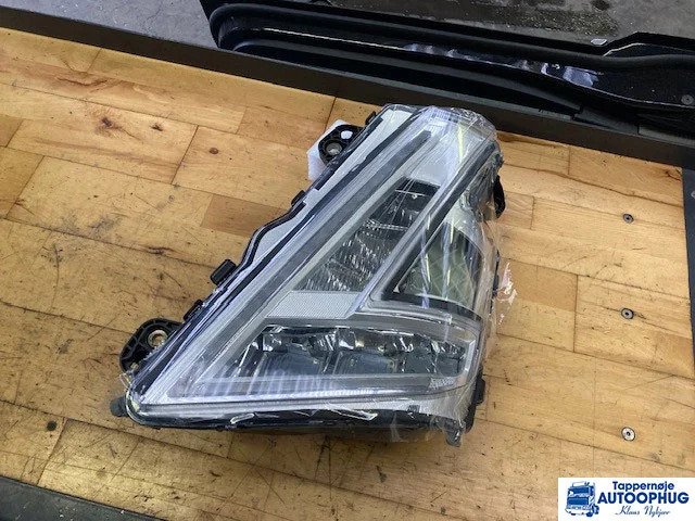 Volvo Headlamp LH – Volvo 24056511 - Електрична система в категорії Вантажівки: фото 1 Volvo Headlamp LH – Volvo 24056511 - Електрична система в категорії Вантажівки: фото 1