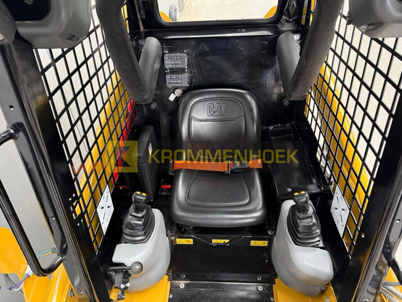 Caterpillar 216 B3 в лізинг Caterpillar 216 B3: фото 11