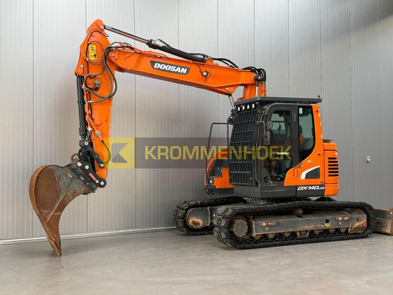 Doosan DX 140 LCR-5 Oilquick - Гусеничний екскаватор: фото 2 Doosan DX 140 LCR-5 Oilquick - Гусеничний екскаватор: фото 2
