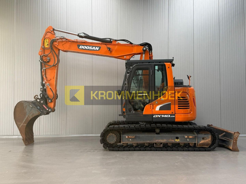 Doosan DX 140 LCR-5 Oilquick - Гусеничний екскаватор: фото 1 Doosan DX 140 LCR-5 Oilquick - Гусеничний екскаватор: фото 1