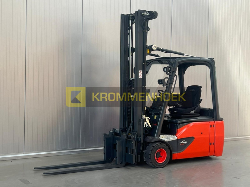 Linde E 20 L Snelwissel vorken - Електронавантажувач: фото 2 Linde E 20 L Snelwissel vorken - Електронавантажувач: фото 2