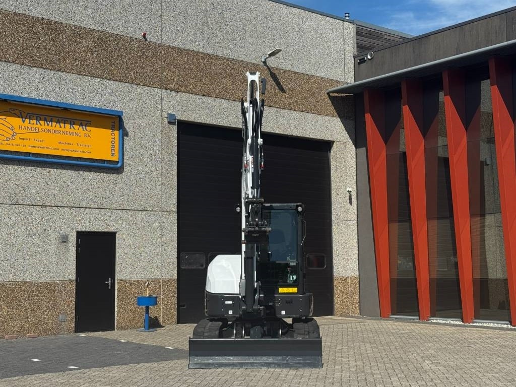 Bobcat E60 R2, 2024, 54 hours!! - Гусеничний екскаватор: фото 4 Bobcat E60 R2, 2024, 54 hours!! - Гусеничний екскаватор: фото 4