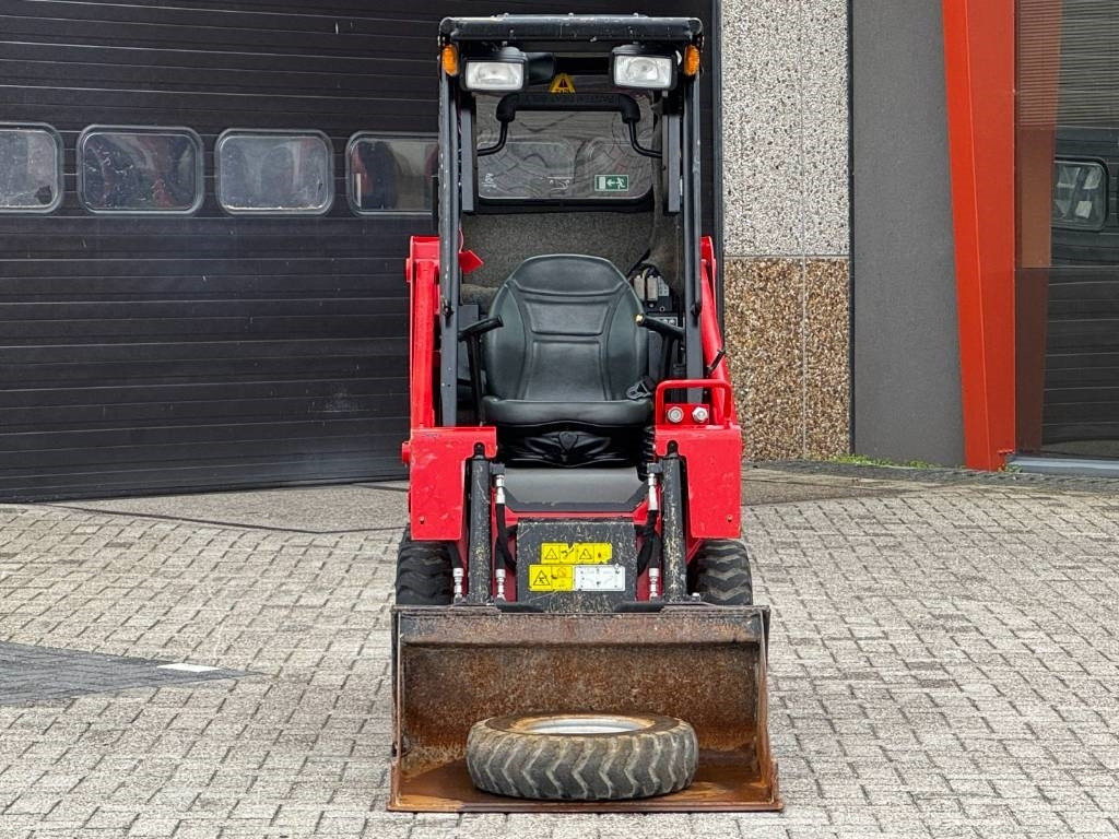 Manitou 850R, 2021, 365 hours! - Міні-екскаватор: фото 4 Manitou 850R, 2021, 365 hours! - Міні-екскаватор: фото 4