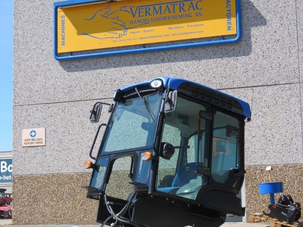 New Holland TK - Кабіна в категорії Будівельна техніка: фото 1 New Holland TK - Кабіна в категорії Будівельна техніка: фото 1