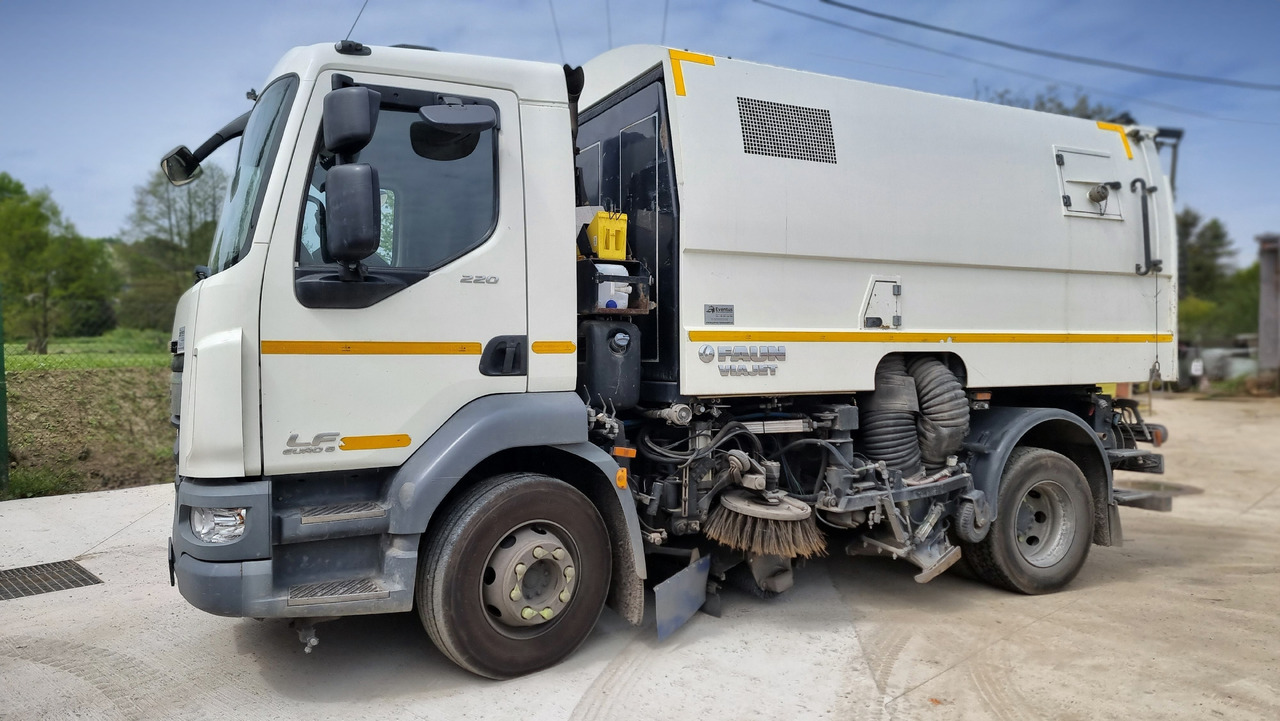 DAF LF220 - Підмітально-прибиральна машина: фото 4 DAF LF220 - Підмітально-прибиральна машина: фото 4