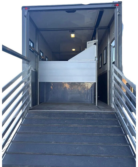 Scania P250 Horse Truck - Коневоз: фото 4 Scania P250 Horse Truck - Коневоз: фото 4