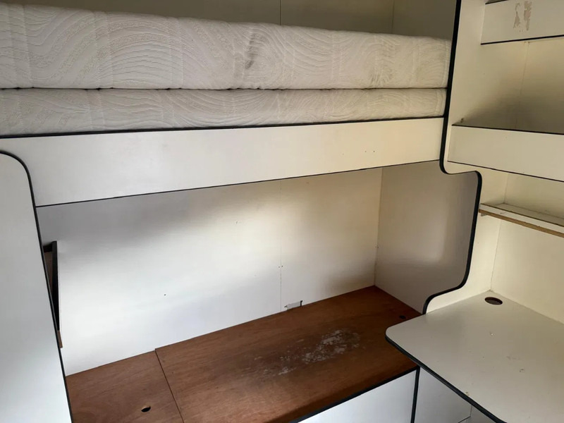 Volvo FL 12.240 STAND Airco 2x bed Douche Heater - Вантажівка з закритим кузовом: фото 5 Volvo FL 12.240 STAND Airco 2x bed Douche Heater - Вантажівка з закритим кузовом: фото 5