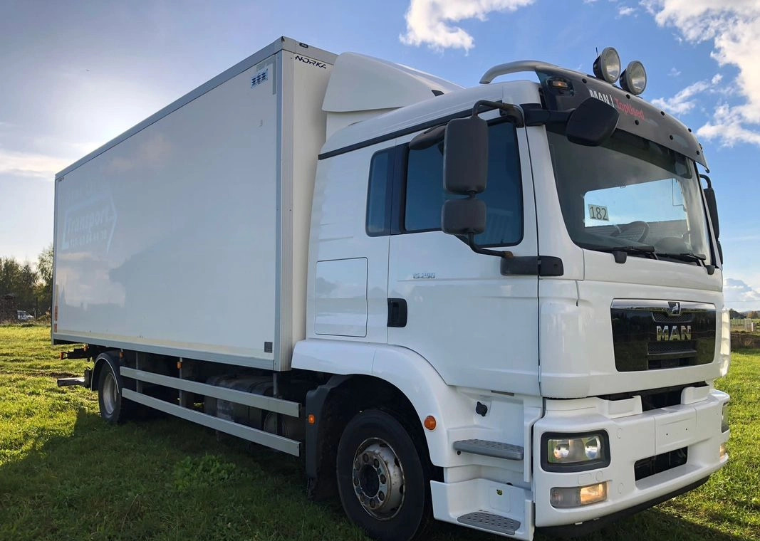 MAN 15.290 Winda Bok otwierany 18 Palet - Ізотермічна вантажівка: фото 5 MAN 15.290 Winda Bok otwierany 18 Palet - Ізотермічна вантажівка: фото 5