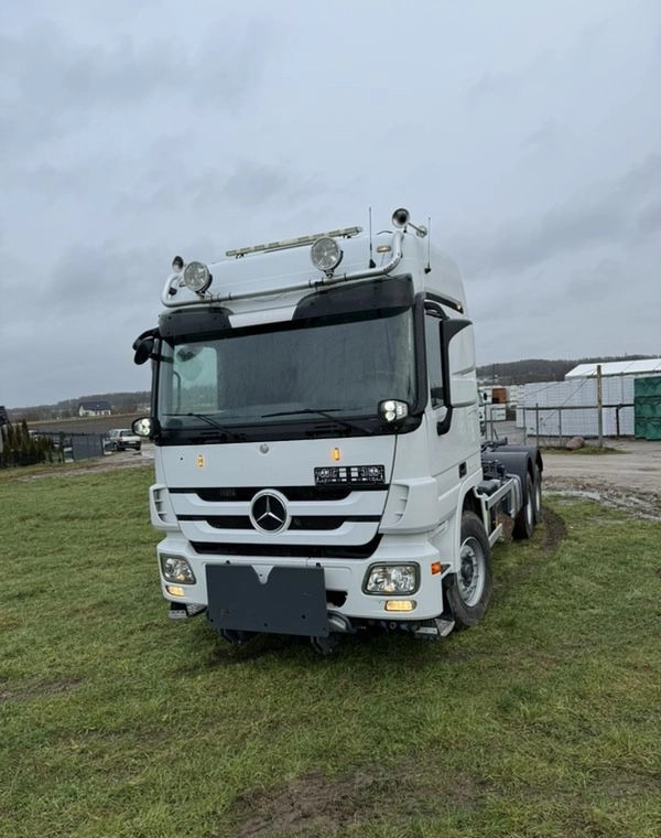 MERCEDES-BENZ ACTROS 2648 SPECJALNY PłUG 6X4!!! - Гаковий мультиліфт вантажівка: фото 2 MERCEDES-BENZ ACTROS 2648 SPECJALNY PłUG 6X4!!! - Гаковий мультиліфт вантажівка: фото 2