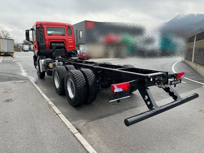 MAN TGS 33.400 6X4 BB CH - Вантажівка шасі: фото 4 MAN TGS 33.400 6X4 BB CH - Вантажівка шасі: фото 4