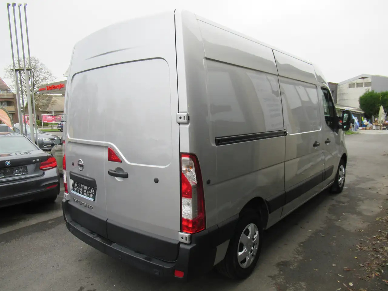 Nissan Interstar L2H2 clim navi 16500€+tva/btw - Суцільнометалевий фургон: фото 2 Nissan Interstar L2H2 clim navi 16500€+tva/btw - Суцільнометалевий фургон: фото 2