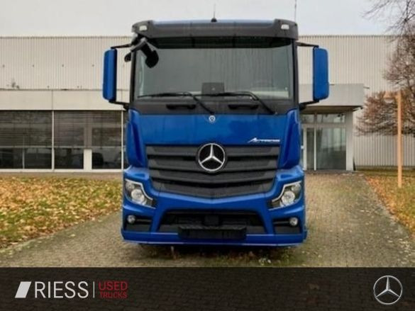 Mercedes-Benz Actros 2551 L 6x2 ACC AHK AUT DynLicht LM Navi - Бортова вантажівка/ Платформа: фото 2 Mercedes-Benz Actros 2551 L 6x2 ACC AHK AUT DynLicht LM Navi - Бортова вантажівка/ Платформа: фото 2