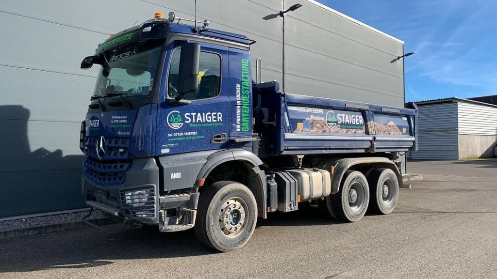 Mercedes-Benz Arocs AHK AUT Kam. KlimaA LM Massage Navi - Самоскид вантажівка: фото 1 Mercedes-Benz Arocs AHK AUT Kam. KlimaA LM Massage Navi - Самоскид вантажівка: фото 1