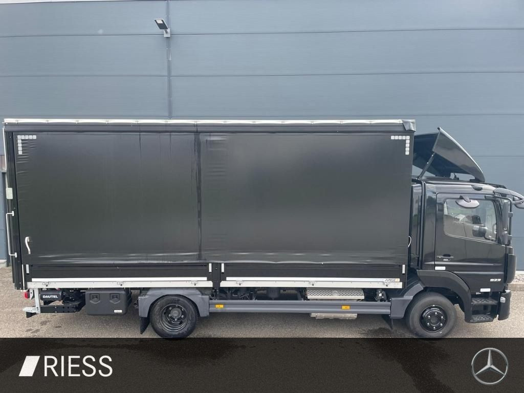 Mercedes-Benz Atego 923 L - Бортова вантажівка/ Платформа: фото 4 Mercedes-Benz Atego 923 L - Бортова вантажівка/ Платформа: фото 4
