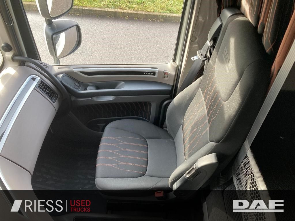 Тягач DAF XF 480 FT Super Space Cab Intarder / Nebenantrie DAF XF 480 FT Super Space Cab Intarder / Nebenantrie: фото 13 Тягач DAF XF 480 FT Super Space Cab Intarder / Nebenantrie DAF XF 480 FT Super Space Cab Intarder / Nebenantrie: фото 13