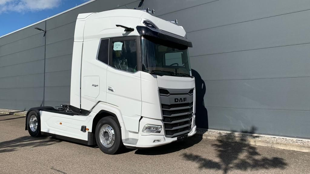 DAF XG+ 530 FT Leder Alcoa Vollluft Standklima - Тягач: фото 1 DAF XG+ 530 FT Leder Alcoa Vollluft Standklima - Тягач: фото 1