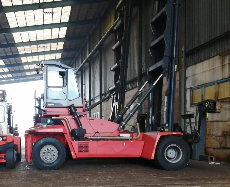 Kalmar DCF100-45E7 - Навантажувач контейнерний: фото 3 Kalmar DCF100-45E7 - Навантажувач контейнерний: фото 3