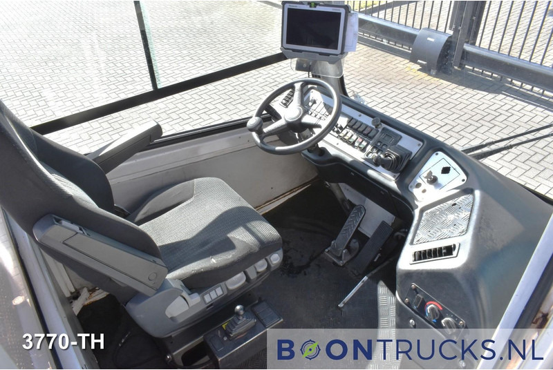 Terberg YT222 4x2 | TERMINAL TRUCK * NL KENTEKEN - Термінальний трактор: фото 2 Terberg YT222 4x2 | TERMINAL TRUCK * NL KENTEKEN - Термінальний трактор: фото 2