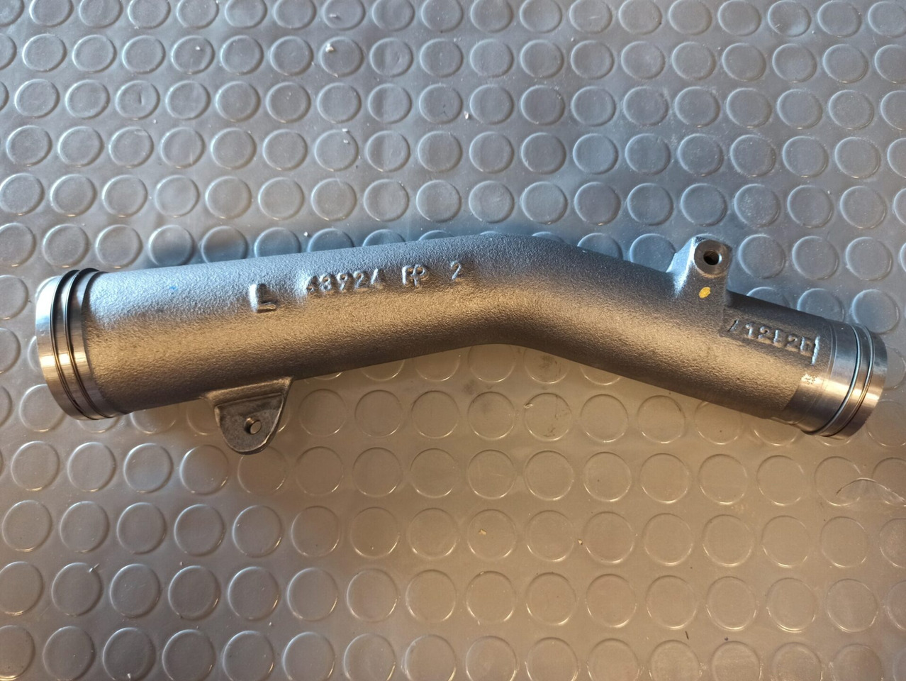 SCANIA EXHAUST MANIFOLD - 63924 - Випускний колектор в категорії Вантажівки: фото 1 SCANIA EXHAUST MANIFOLD - 63924 - Випускний колектор в категорії Вантажівки: фото 1