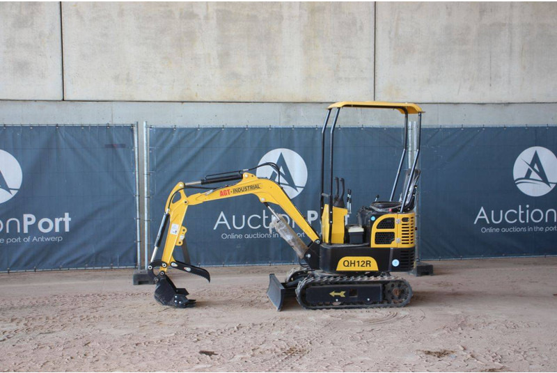 AGT Industrial QH12R - Міні-екскаватор: фото 1 AGT Industrial QH12R - Міні-екскаватор: фото 1