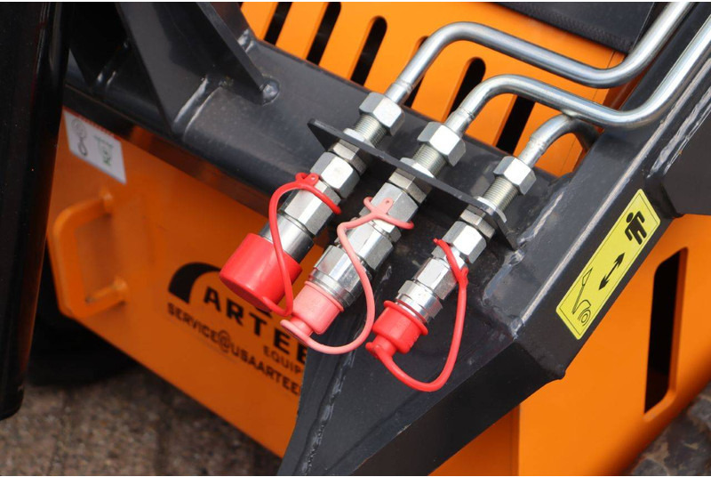 Новий Гусеничний навантажувач ARTEER QB-480: фото 13 Новий Гусеничний навантажувач ARTEER QB-480: фото 13