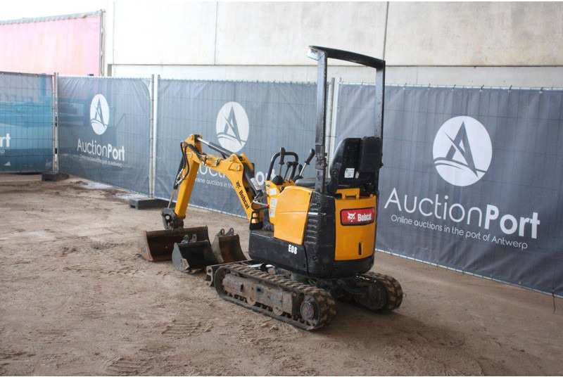 Bobcat E08 - Міні-екскаватор: фото 3 Bobcat E08 - Міні-екскаватор: фото 3