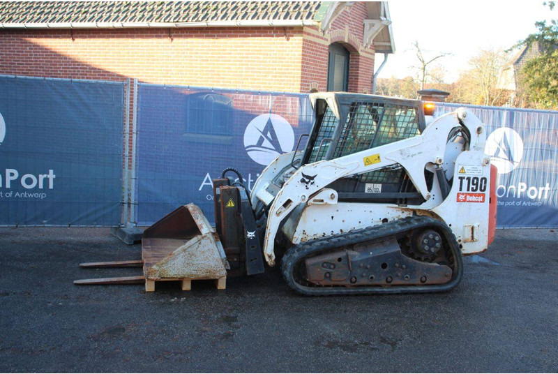 Bobcat T190 - Гусеничний навантажувач: фото 1 Bobcat T190 - Гусеничний навантажувач: фото 1