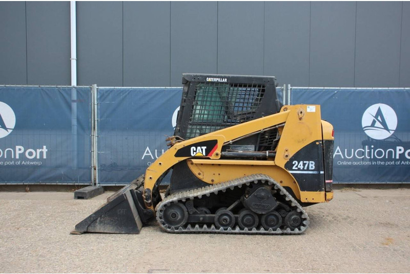 Caterpillar 247B - Гусеничний навантажувач: фото 2 Caterpillar 247B - Гусеничний навантажувач: фото 2