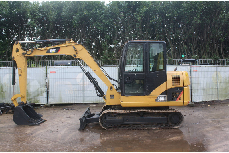 Caterpillar 306 - Гусеничний екскаватор: фото 1 Caterpillar 306 - Гусеничний екскаватор: фото 1